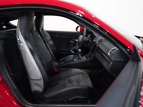 Used 2015 Porsche Cayman GTS image 28