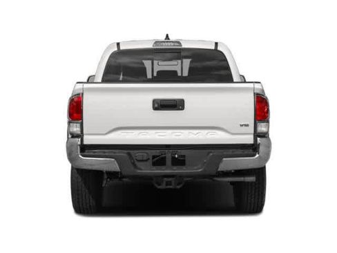 Certified 2023 Toyota Tacoma TRD Off-Road AWD/4WD image 3