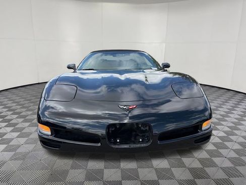 Used 2004 Chevrolet Corvette Convertible w/ Preferred Equipment Group RWD image 15