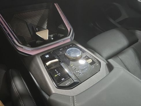 Certified 2025 BMW X3 xDrive30i w/ M Sport Package image 19