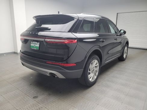 Used 2021 Lincoln Corsair AWD image 9