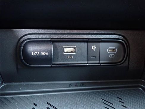 Used 2025 Kia Sportage EX AWD/4WD image 21