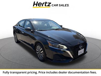 Used 2025 Nissan Altima 2.5 SV