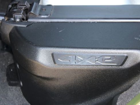 Used 2023 Jeep Wrangler Unlimited Sahara w/ Cold Weather Group AWD/4WD image 43