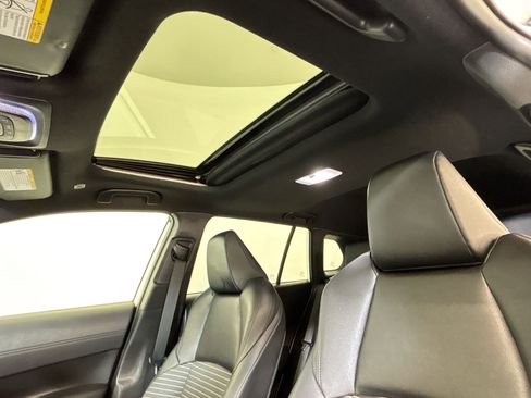 Used 2023 Toyota Corolla Cross XSE w/ Convenience Package image 14