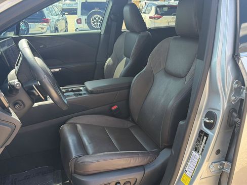 Used 2023 Lexus RX 350 FWD w/ Cold Area Package image 10