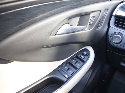 Used 2018 Buick Envision Essence image 21