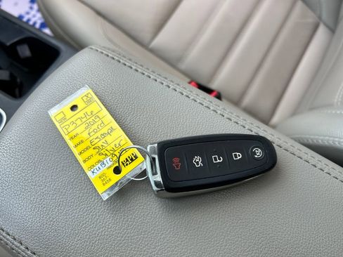 Used 2019 Ford Escape Titanium image 51