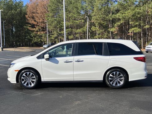 Certified 2023 Honda Odyssey EX-L image 8