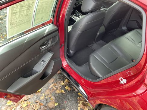 Used 2023 Honda Accord Sport image 12