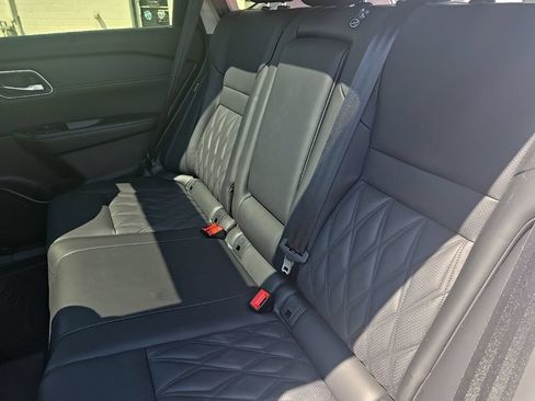 Used 2024 Nissan Rogue Platinum w/ Platinum Premium Package AWD/4WD image 25