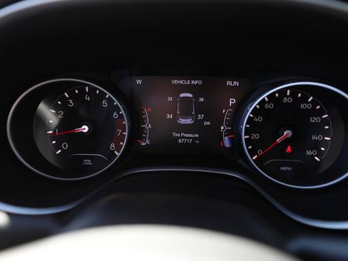 Used 2018 Jeep Compass Latitude w/ Popular Equipment Group AWD/4WD image 27
