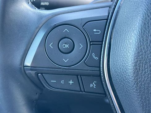 Used 2020 Toyota Camry SE image 15