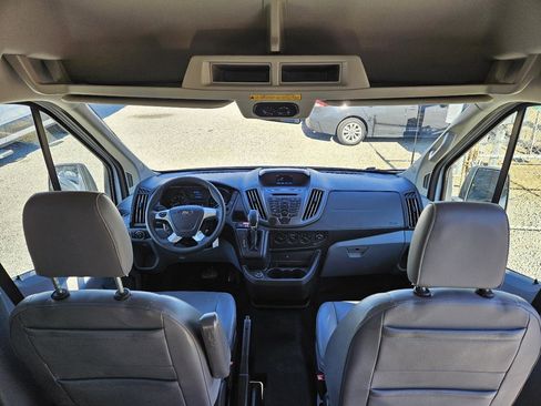 Used 2019 Ford Transit 350 XL image 21