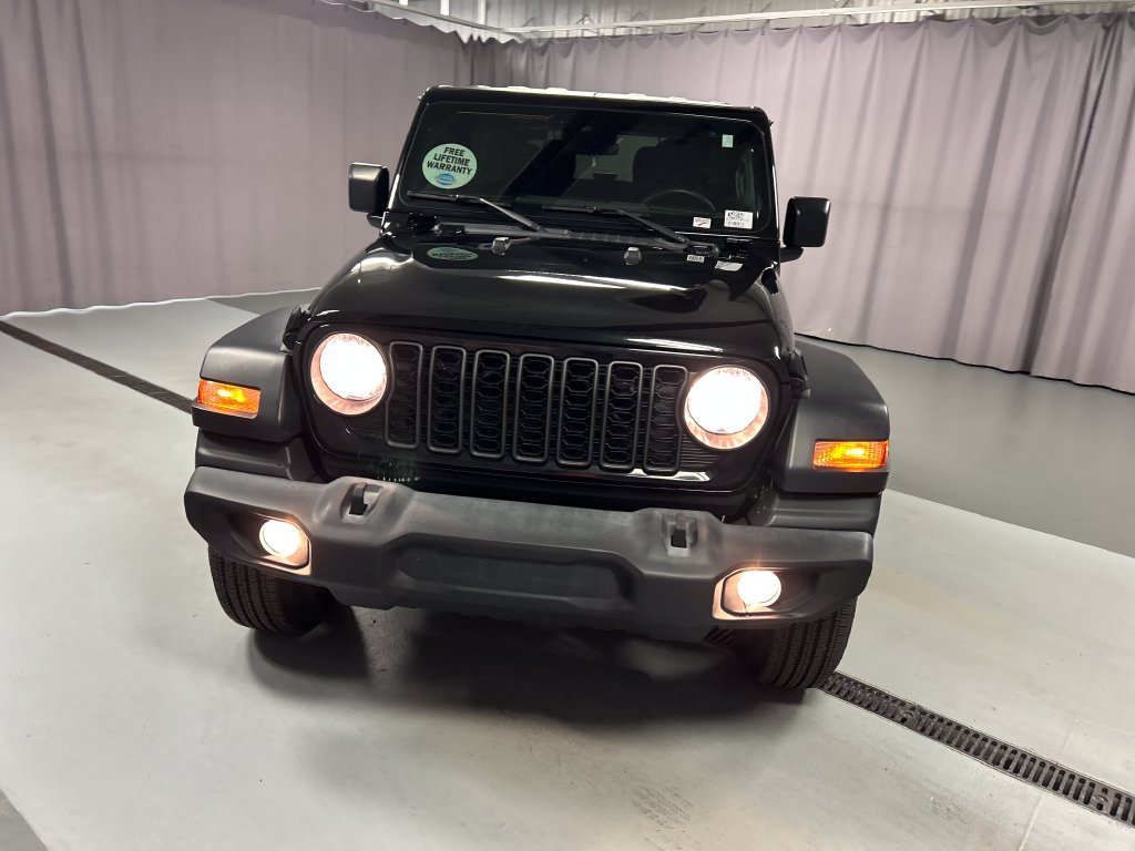Used 2024 Jeep Wrangler Sport AWD/4WD image 2