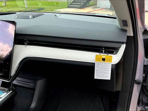 New 2026 Volvo EX90 Ultra AWD/4WD image 18