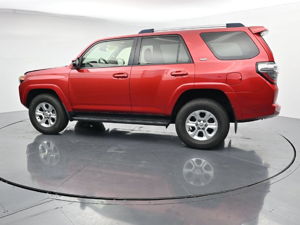 Used 2022 Toyota 4Runner SR5 Premium AWD/4WD image 5