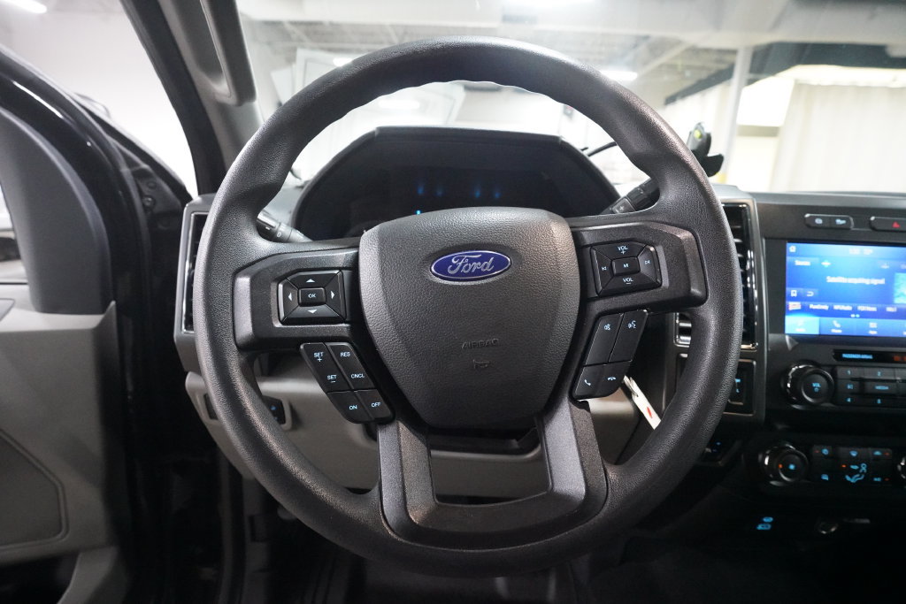 Used 2022 Ford F250 XLT AWD/4WD image 4