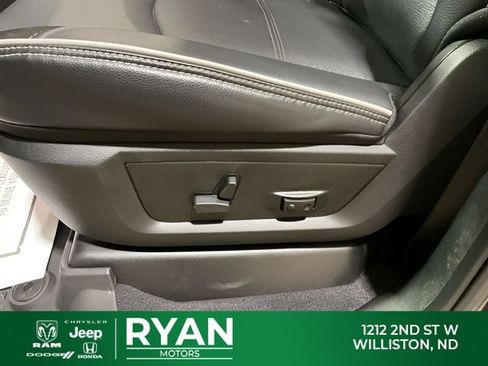 New 2025 RAM 3500 Laramie image 31