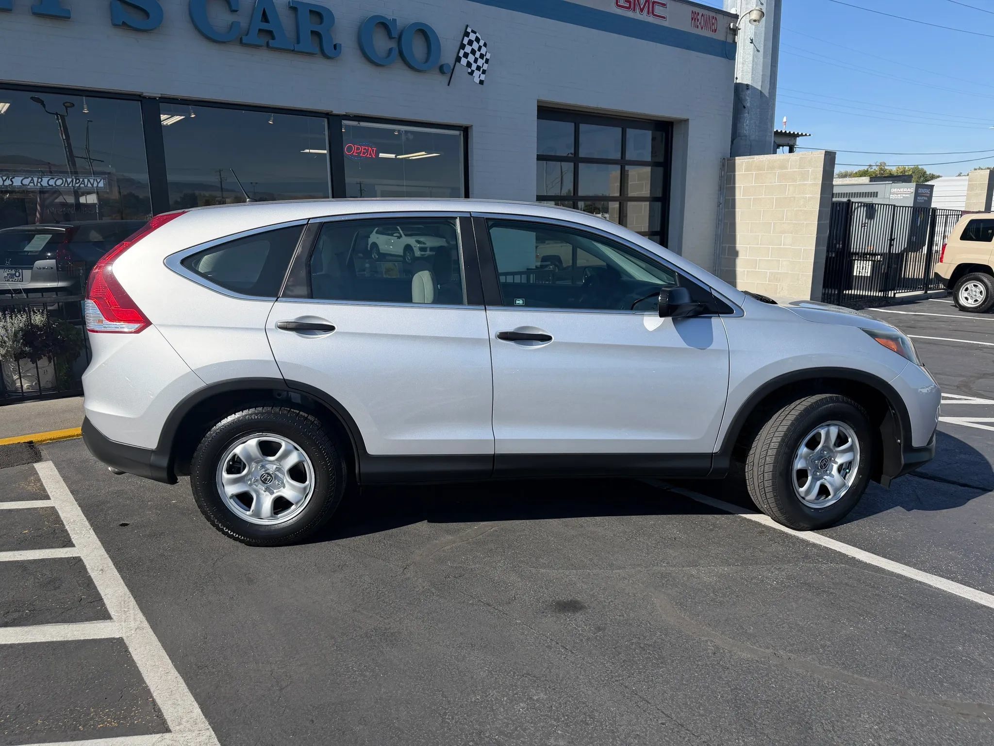 Used 2012 Honda CR-V LX image 9