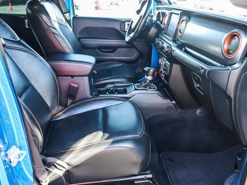 Used 2023 Jeep Gladiator Mojave w/ Trailer Tow Package image 21