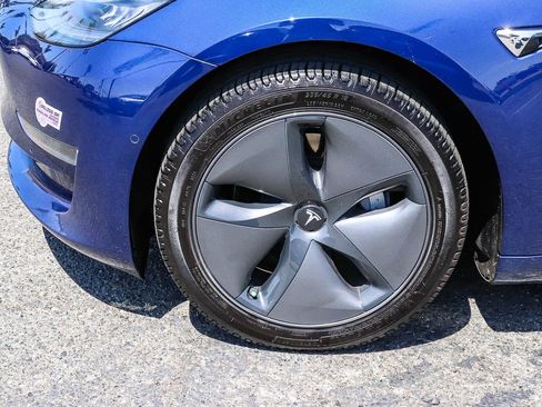 Used 2018 Tesla Model 3 RWD image 14