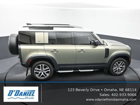 Used 2020 Land Rover Defender 110 HSE AWD/4WD image 19