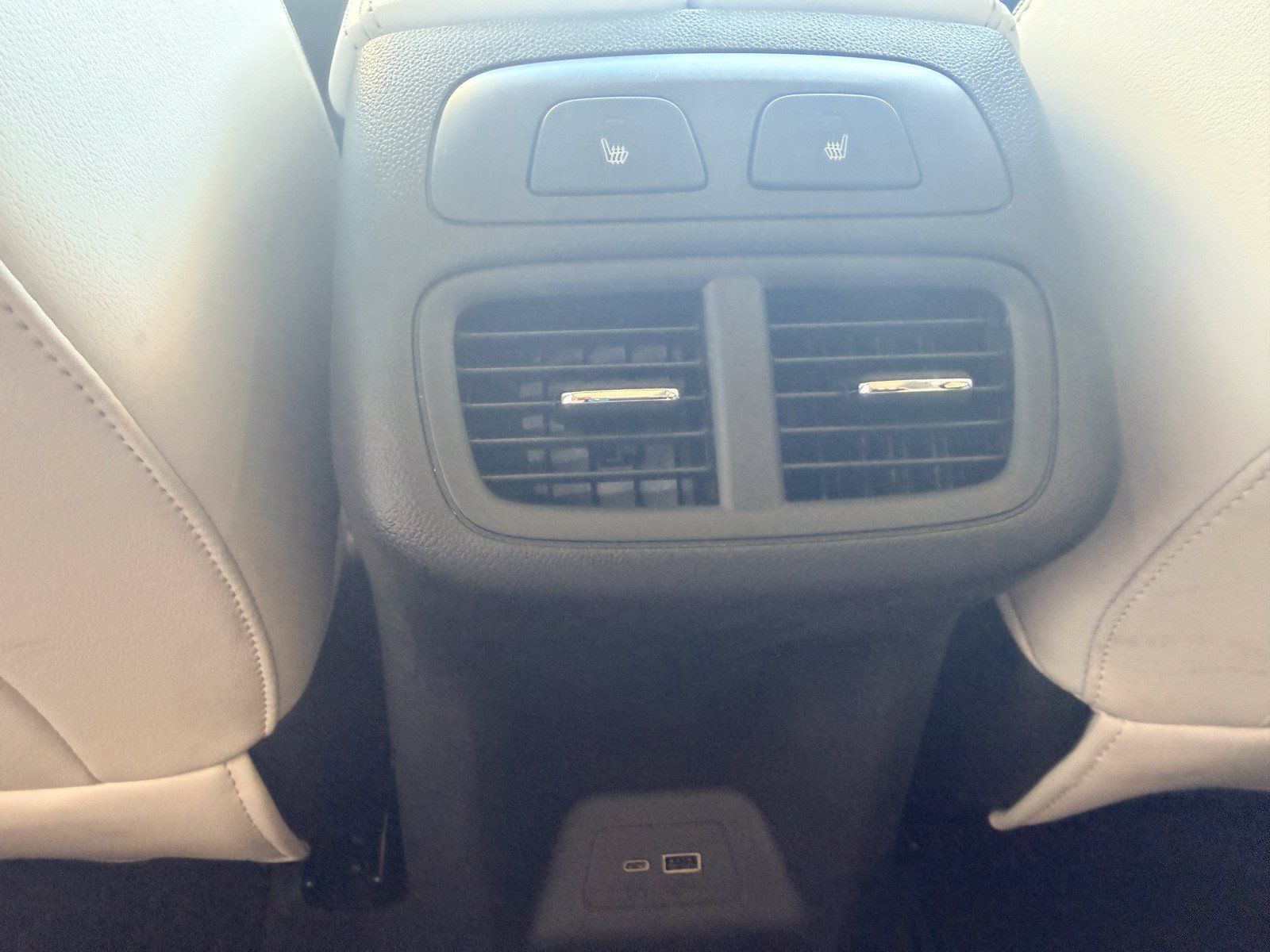 Used 2025 Buick Envision Avenir AWD/4WD image 27