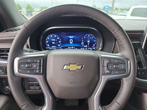 Used 2024 Chevrolet Tahoe LT w/ LT Signature Package AWD/4WD image 19