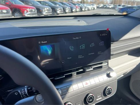 New 2026 Hyundai Kona SE image 28