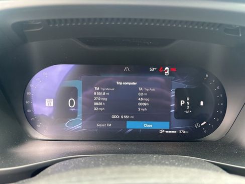 Certified 2026 Volvo XC40 B5 Plus AWD/4WD image 14