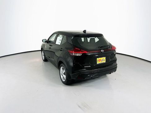New 2025 Nissan Kicks Play S FWD image 5
