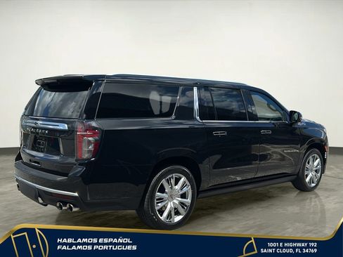 Used 2024 Chevrolet Suburban High Country AWD/4WD image 6