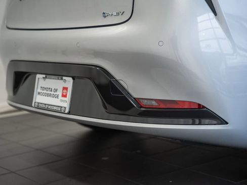 New 2026 Toyota Prius Plug-In Hybrid FWD image 8