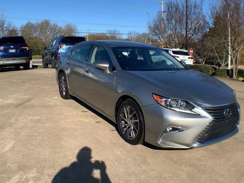 Used 2016 Lexus ES 350 image 2
