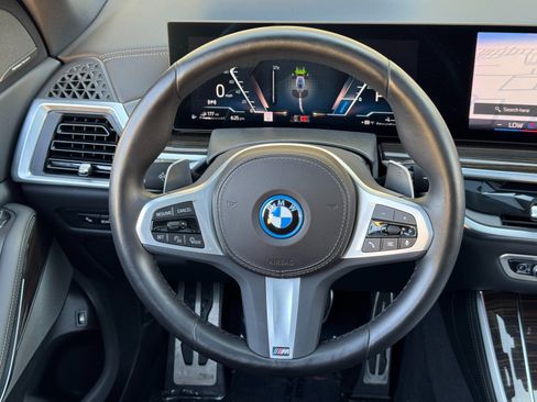 Used 2024 BMW X5 xDrive50e w/ M Sport Package AWD/4WD image 21