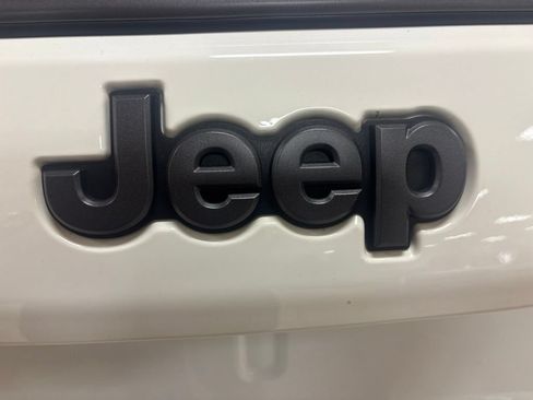Used 2021 Jeep Compass Trailhawk AWD/4WD image 7