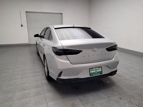 Used 2018 Hyundai Sonata SEL w/ Tech Package 02 FWD image 6