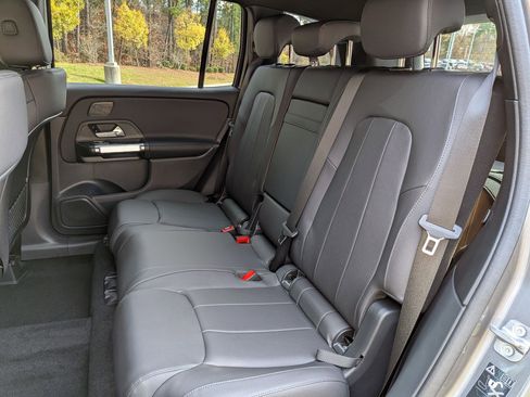 New 2026 Mercedes-Benz GLB 250 image 32