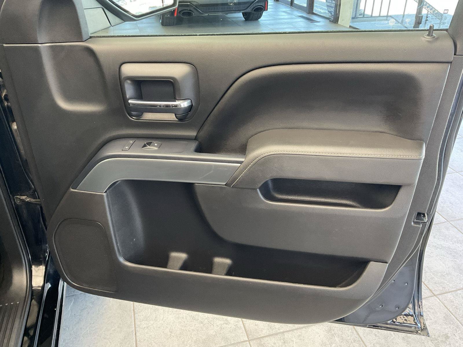 Used 2017 Chevrolet Silverado 1500 LT w/ All Star Edition AWD/4WD image 13