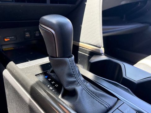 Used 2026 Toyota Camry Hybrid w/ Multimedia Upgrade Package FWD image 7