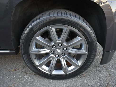 Used 2015 Chevrolet Suburban LTZ image 42