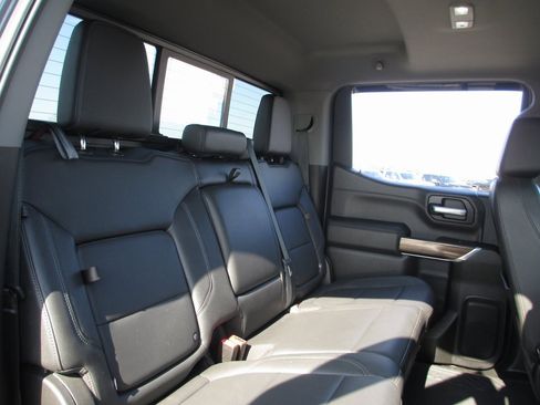 Used 2021 Chevrolet Silverado 1500 RST image 23