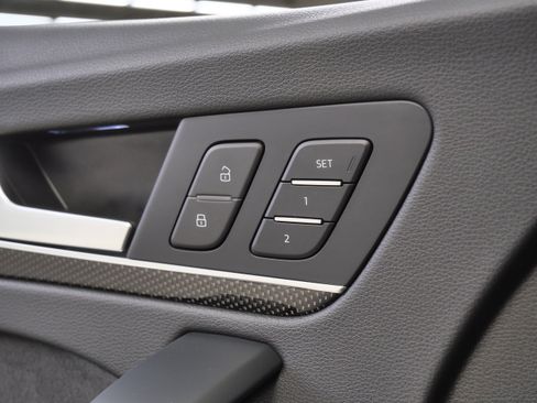 Used 2023 Audi SQ5 Premium Plus w/ Premium Plus Package AWD/4WD image 32