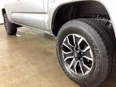 Used 2023 Toyota Tacoma TRD Sport w/ Advanced Technology Package AWD/4WD image 13