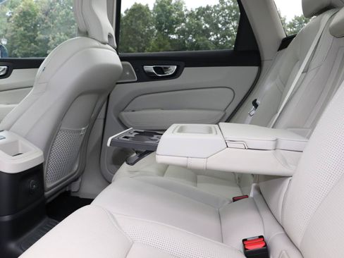 Used 2021 Volvo XC60 T8 Inscription w/ Protection Package Premier AWD/4WD image 41
