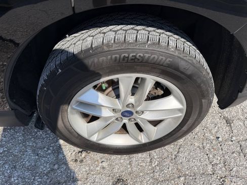 Used 2016 Ford Edge SEL w/ Equipment Group 201A AWD/4WD image 9
