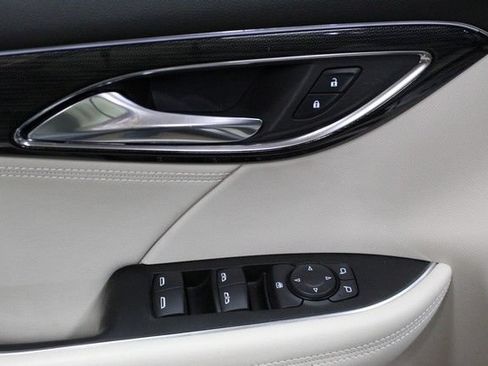 Used 2023 Buick Envision Preferred FWD image 16