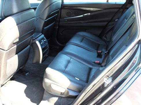 Used 2013 BMW 535i Gran Turismo xDrive image 18