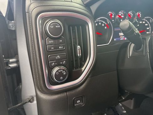 Used 2022 Chevrolet Silverado 1500 LT w/ Bed Protection Package image 18